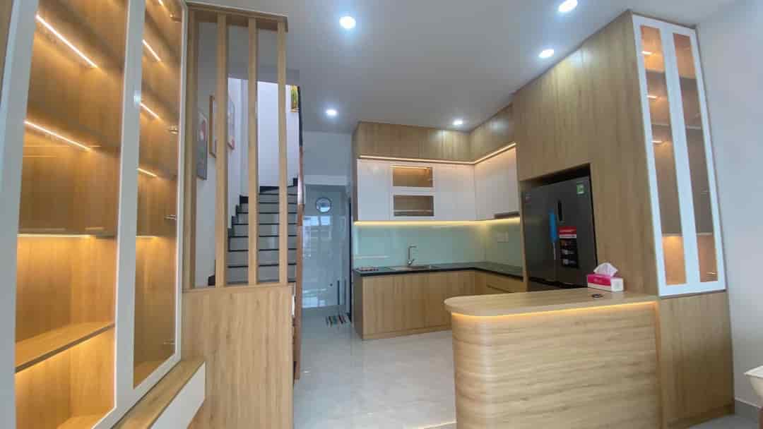 Bán nhà Đ.Khánh Hội, quận 4 65m2 960tr