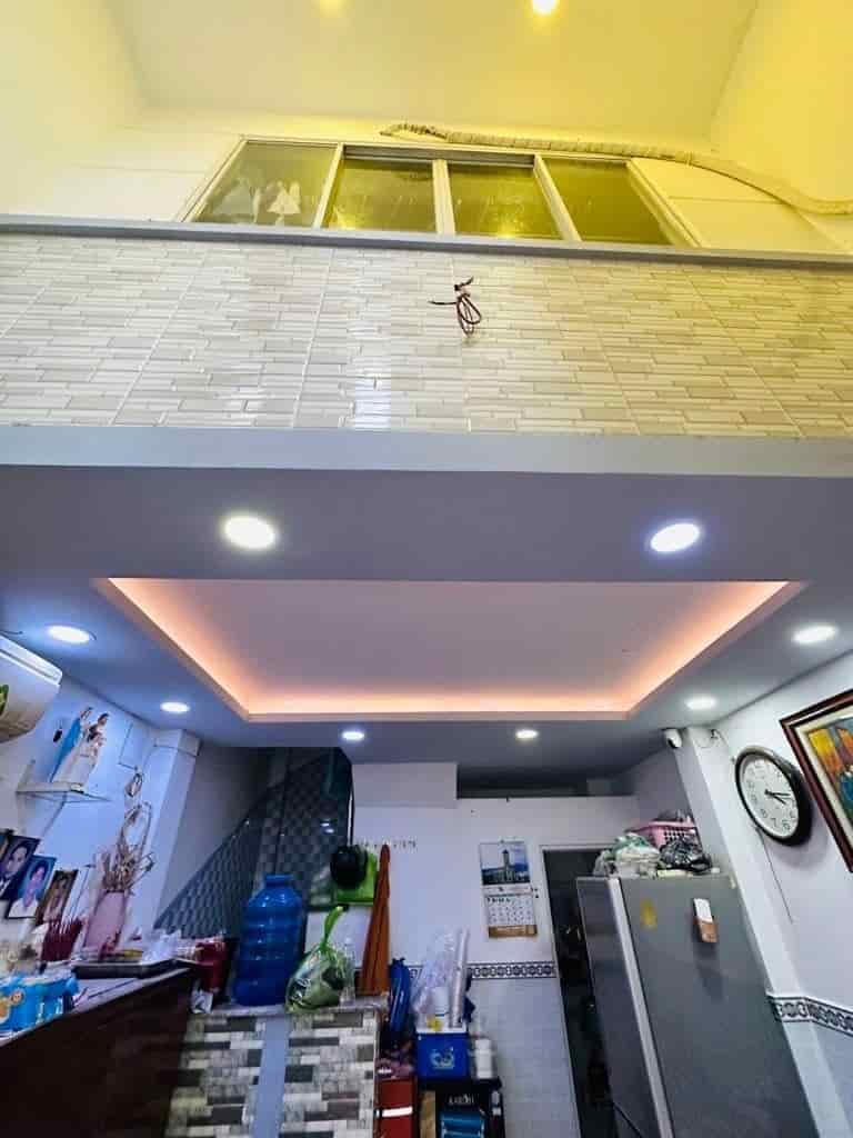 Bán nhà 58m2,1 trệt 1 lầu, SHR, 980tr, Nguyễn Đình Chiểu, quận 3