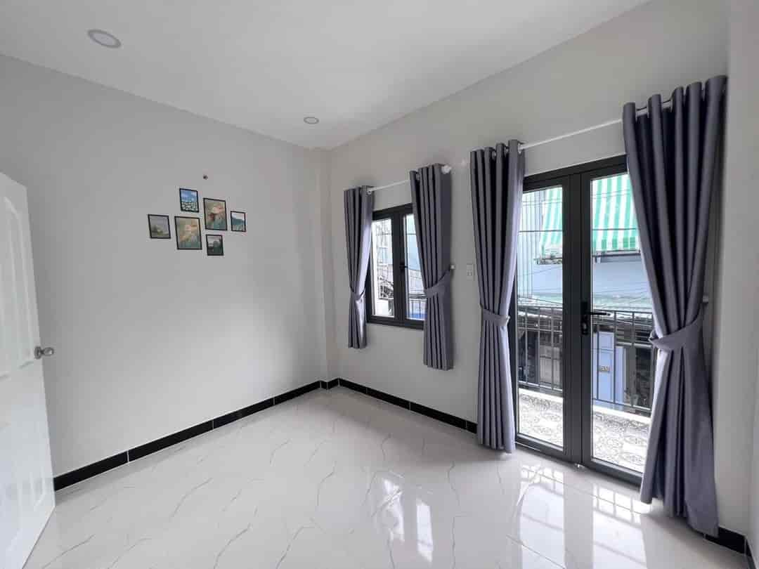 Nhà Đ.Trần Hưng Đạo, Q5, 45m2, 990tr