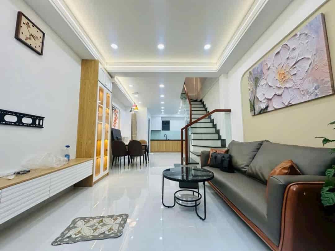 Bán nhà đường Thích Quảng Đức, quận Phú Nhuận, 70m2 1ty5