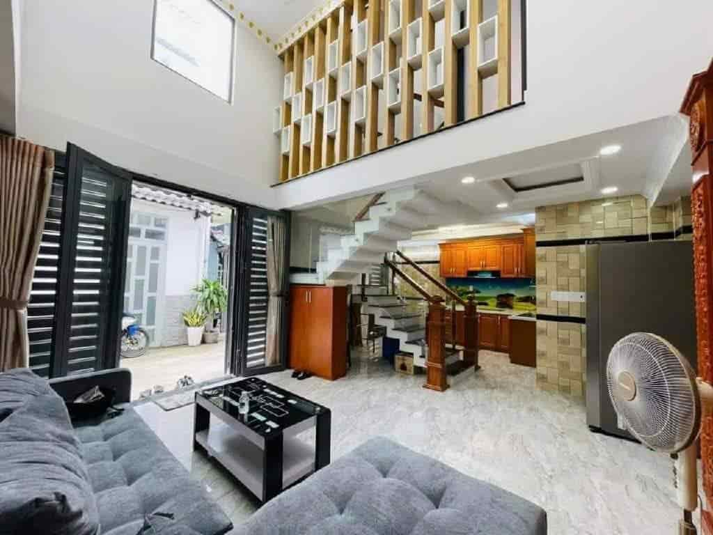 Bán nhà phố Tân Thới Nhất, Quận 12, 62m2, 1 tỷ 3