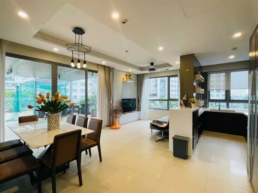 Cho thuê căn hộ Đảo kim cương 2PN sân vườn 209m2 giá 38tr/tháng