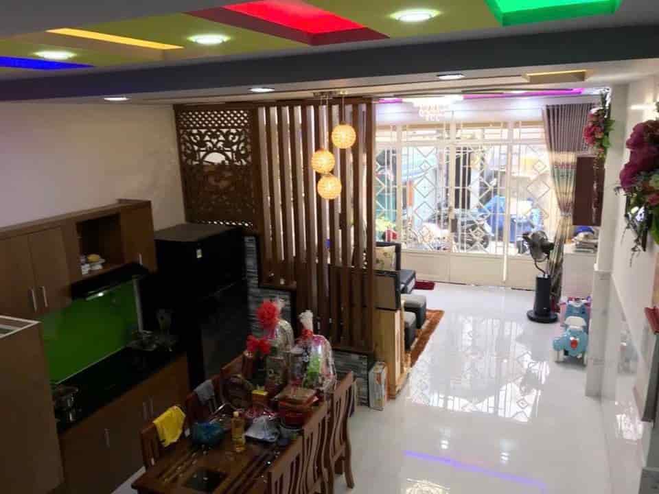 Bán nhà riêng quận 12, DT 100m2 giá chỉ 1 tỷ 8