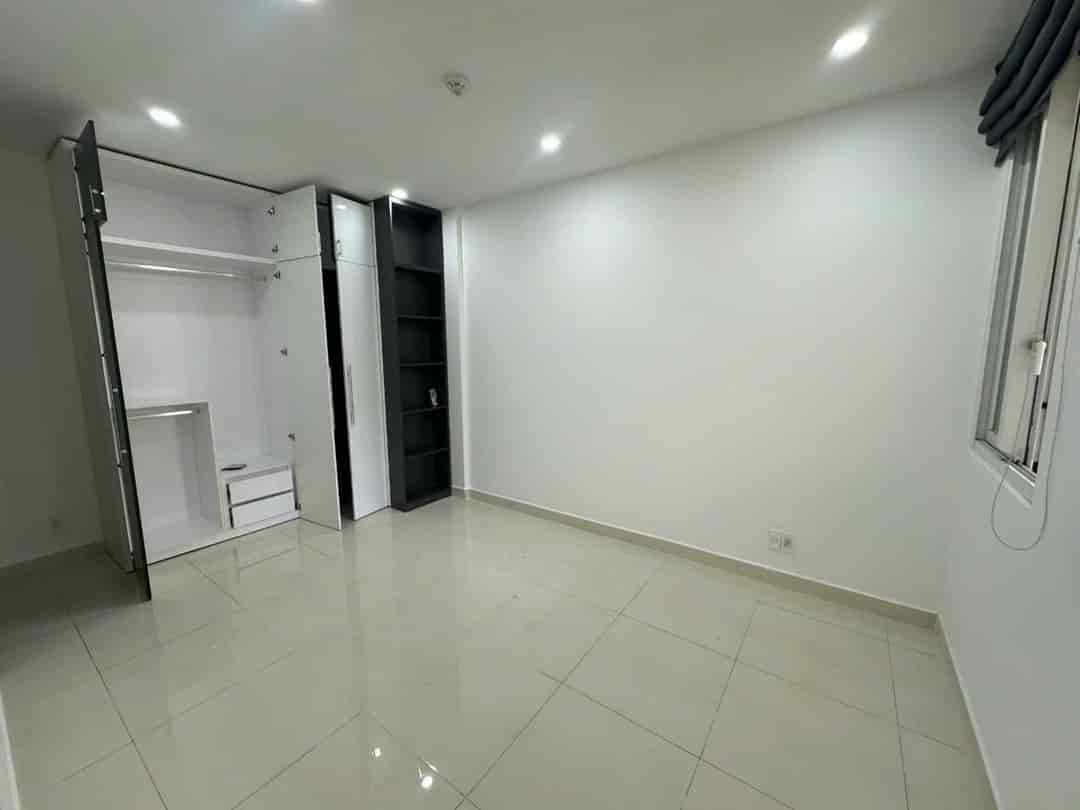 Bán căn hộ full nội thất ở Pico Plaza, Tân Bình, 70m2, giá 1 tỷ 620 triệu