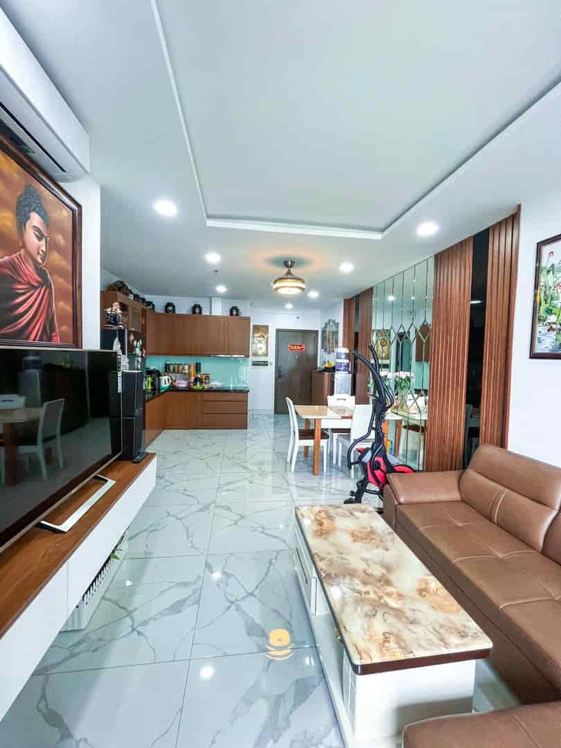 Cần bán chung cư Chánh Hưng Giai Việt view Hồ Bơi, đường Tạ Quang Bửu, p5, quận 8, 80m2, 1 tỷ 550 triệu