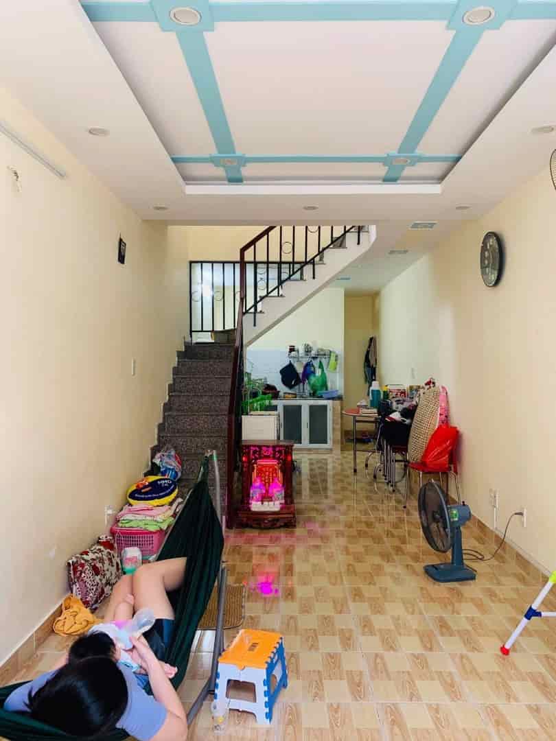 Chuyển chỗ ở bán nhà đ.Bà Hạt, p.9, q.10, 64m2, 895triệu