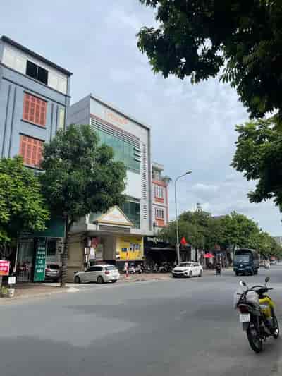 Bán nhà Ngô Xuân Quảng 2 mặt tiền 3 mặt thoáng 69m2, 4 tầng kinh doanh vip