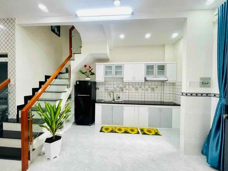 Bán nhà quận 4 có sổ hồng riêng bao sang tên 54m2 1ty620