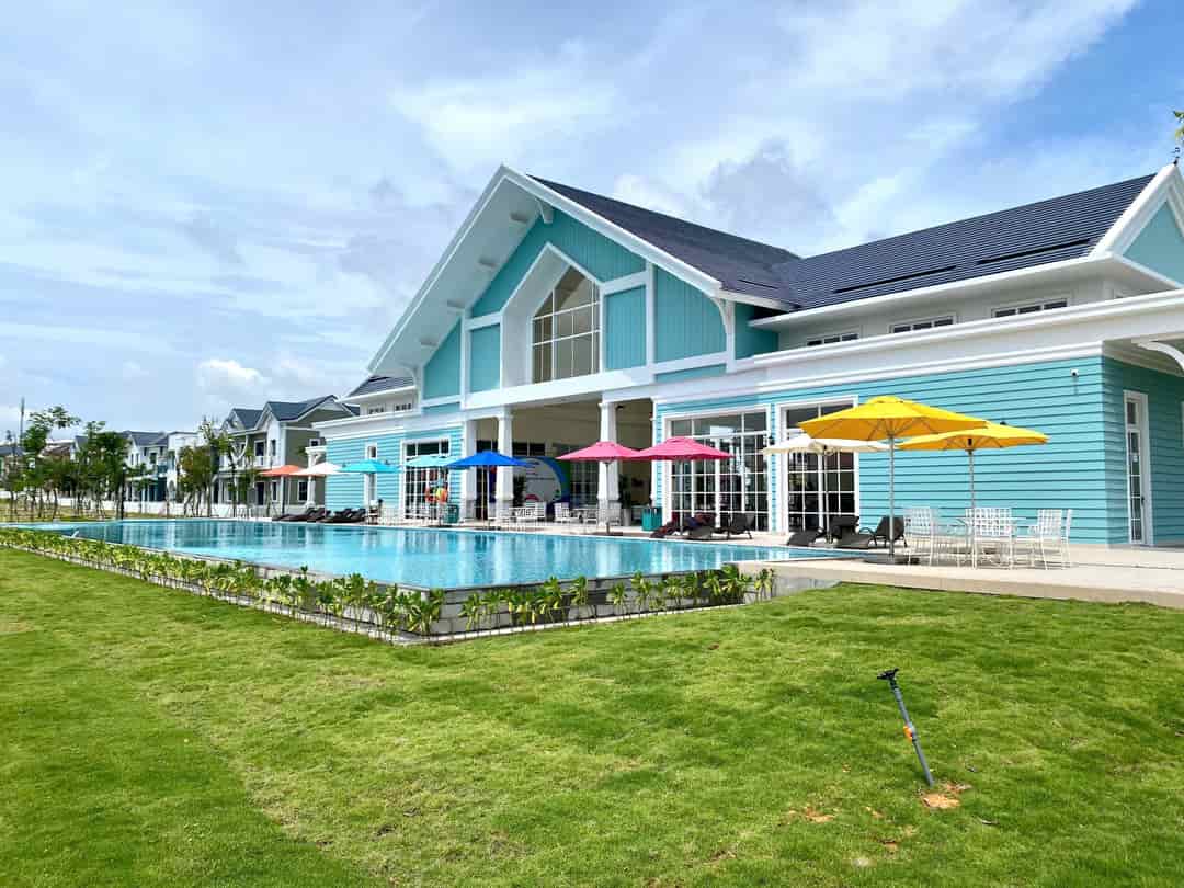 Nhà phố 6x20m, kế bên clubhouse xịn sò, nhận nhà ngay khu 3, Florida 1, giá chỉ 4.25 tỷ bao vat