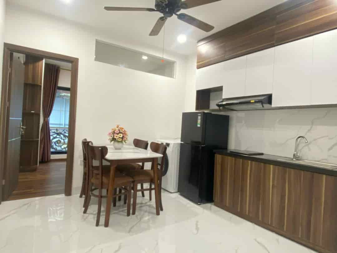 Cho thuê căn hộ ccmn 40m2, 1k1n full nội thất tại 98 Thái Hà