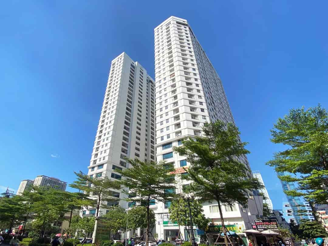 Cho thuê chung cư Central Point, 219 Trung Kính, 70m, 2 ngủ, 2 wc, full nội thất, giá tốt