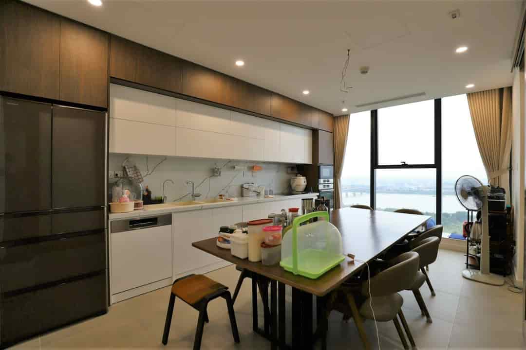 Cho thuê căn duplex 2 tầng, chung cư Shunshine City, Ciputra, 190m, 4 ngủ, 4 wc, full nội thất