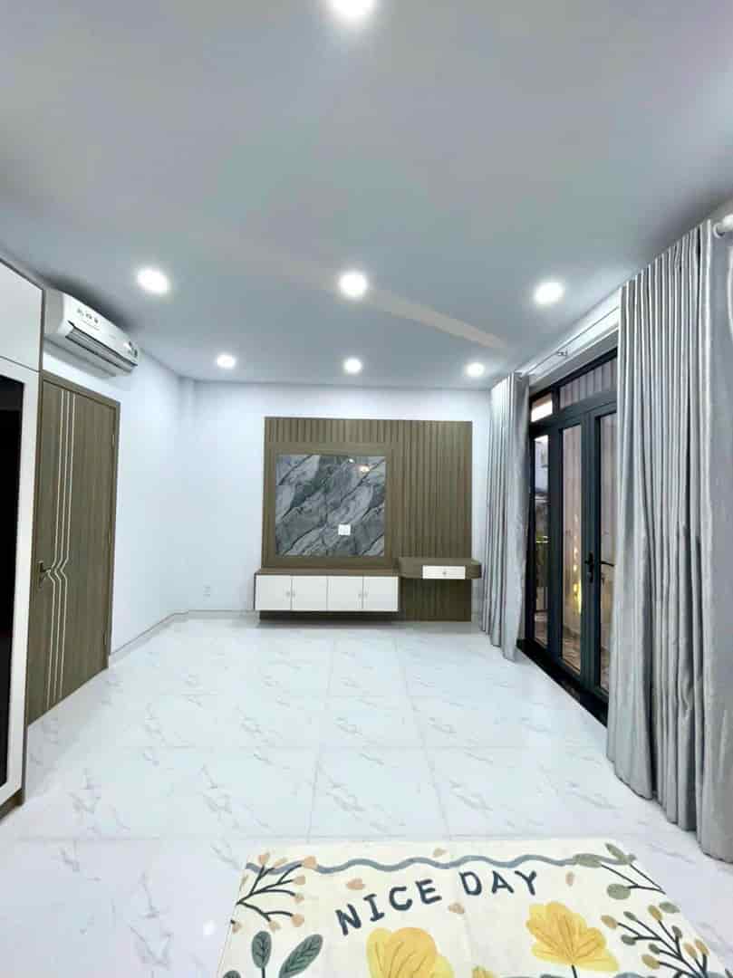 Bán nhà riêng 3 lầu 57,2m2 trần bình trọng , hẻm 5m , tặng nội thất , phường 5 , Bình Thạnh