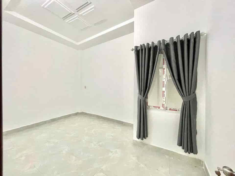 Bán nhà Bùi Văn Thêm quận phú nhuận  46m2 sổ hồng riêng, giá 1 tỷ 030tr