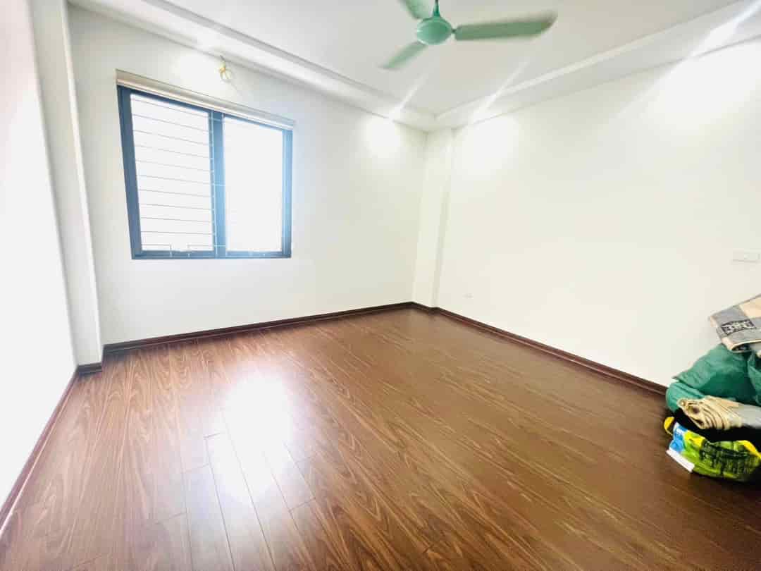 Bán nhanh nhà Đ.Hùng Vương Quận 5 Chỉ 1ty260/56m2 shr