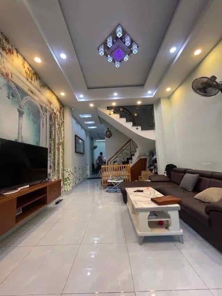 Nguyễn Cư Trinh Q1,50m2 giá 4 tỷ 080, SHR, 4PN 3WC