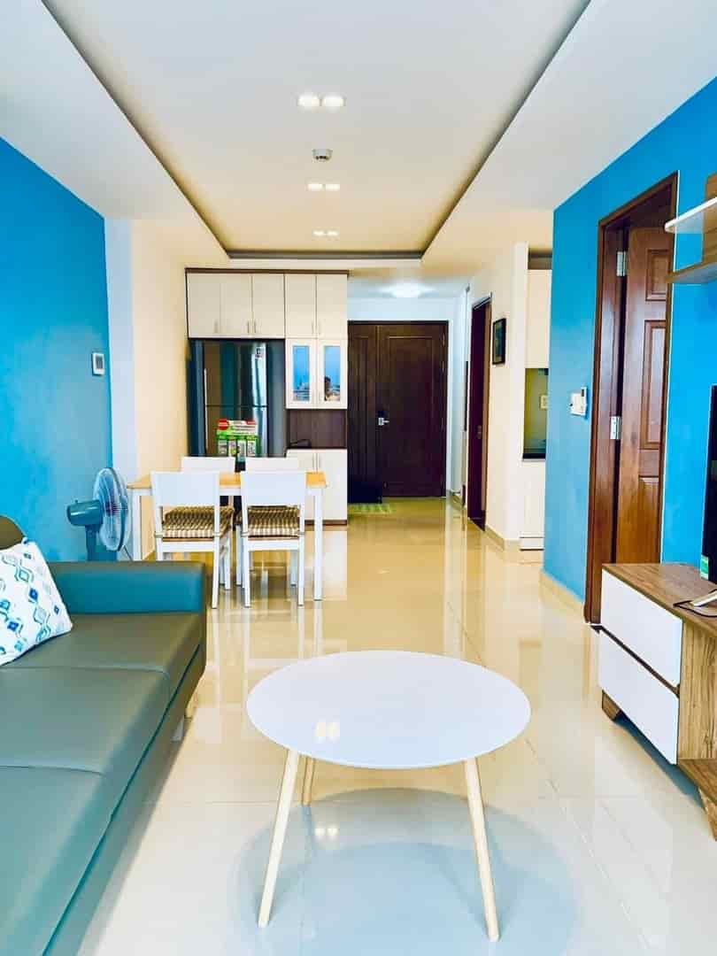 Cần ra gấp căn hộ 2PN(2WC), Sky Center Quận Tân Bình, 82m2, sổ hồng riêng