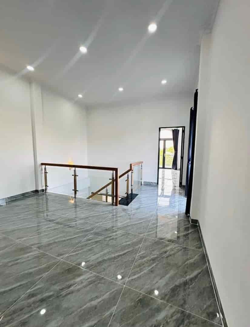 Bán nhà 1/ Lâm Văn Bềnh quận 7, 55m2, full NT, shr.