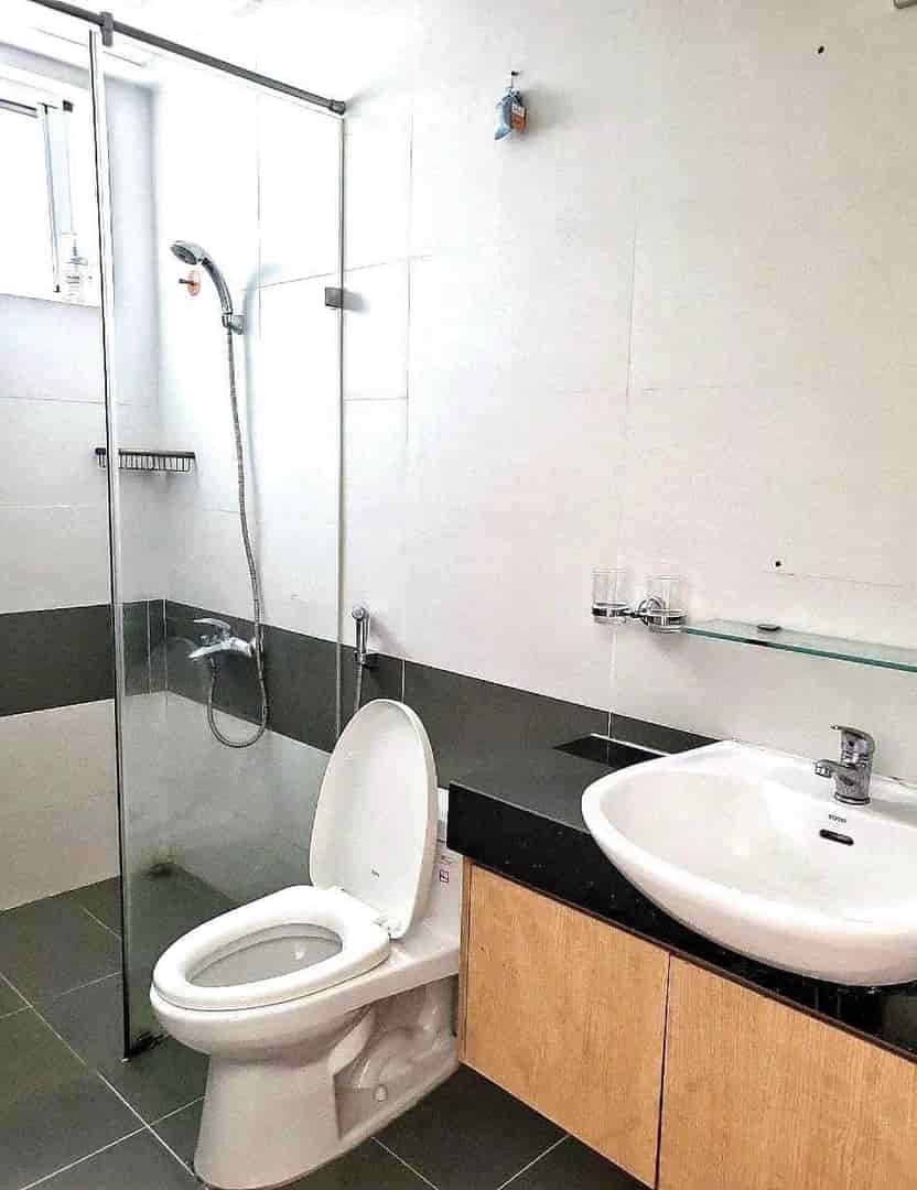 Cần vốn bán căn hộ 2PN 2WC, Him Lam Chợ Lớn Quận 6, 82m2, SHR