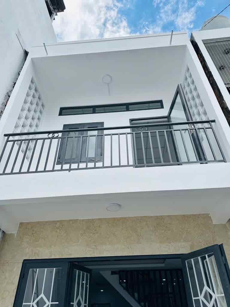 Siêu phẩm 3 tầng dường Đặng Thuỳ Trâm, p13, Bình Thạnh giá 3 tỷ 390/54m2, Shr hoàn công