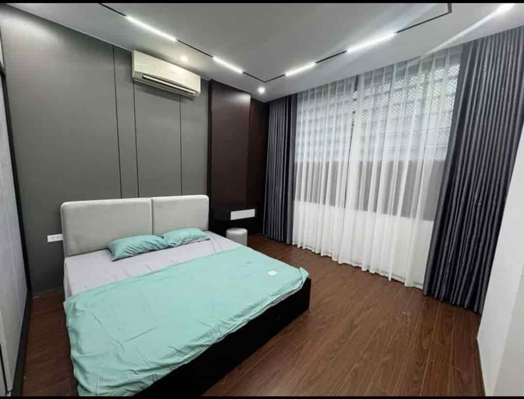 Cần bán nhà hẻm Tạ Quang Bửu Q8 diện tích 40m2, hẻm thông tứ tung