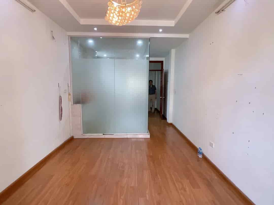 Bán nhà 5 tầng mặt phố Ngô Đình Mẫn, La Khê, quận Hà Đông, 40m2, giá 7 tỷ