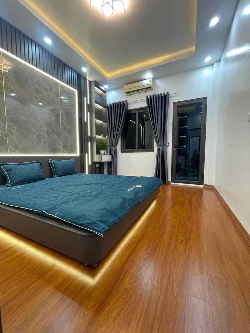 Nhà HXH 3 tầng gần Nguyễn Duy Trinh, 52m2, 3 tầng , 3PN , Hoàn công