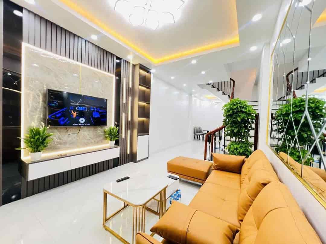 Nhà HXH 3 tầng gần Nguyễn Duy Trinh, 52m2, 3 tầng , 3PN , Hoàn công