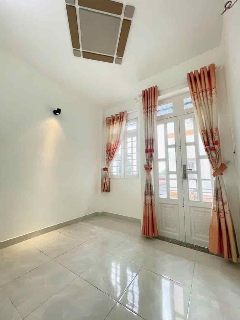 Bán nhà đường Lãnh Binh Thăng, p6, Quận 11, 35m2, 2PN, 1tỷ410