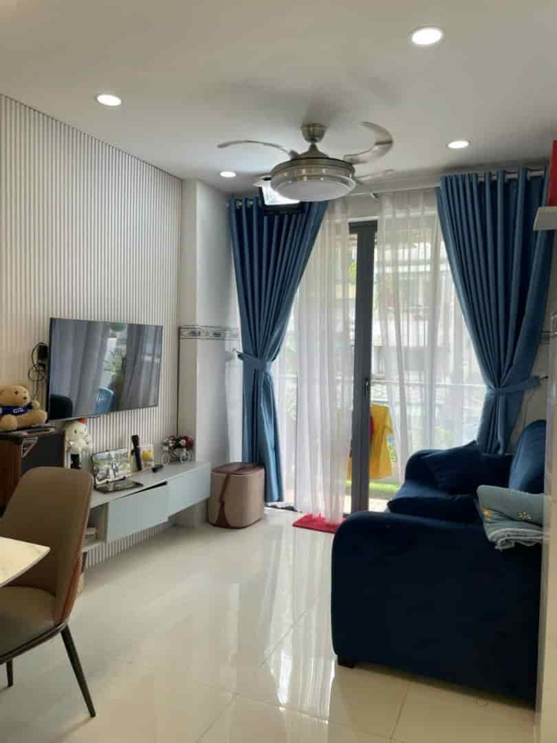 Quận 6, bán nhà hẻm Phạm Văn Chí, 68m2, giá 4.xx tỷ (thương lượng)