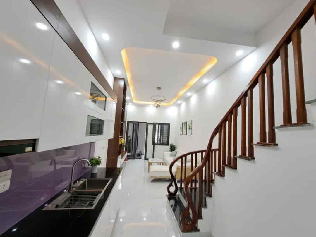 Bán nhà phố Nguyễn Văn Trỗi - Phương liệt , DT :38m2 , Giá Nhỉnh 7 tỷ , gần oto