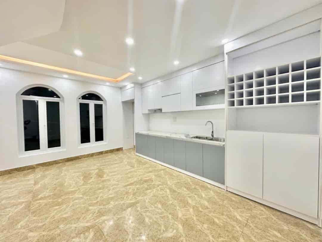 Bán nhà Khương Đình, Thanh Xuân, dt 40m2, 5T, mt 4m, giá 7 tỷ, lô góc