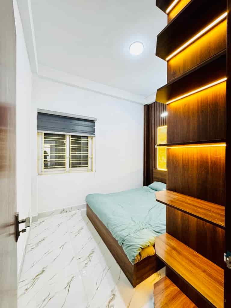 Bán nhà Kim Giang, 5 tầng, sổ đỏ, dt 40 m2, giá 5 tỷ