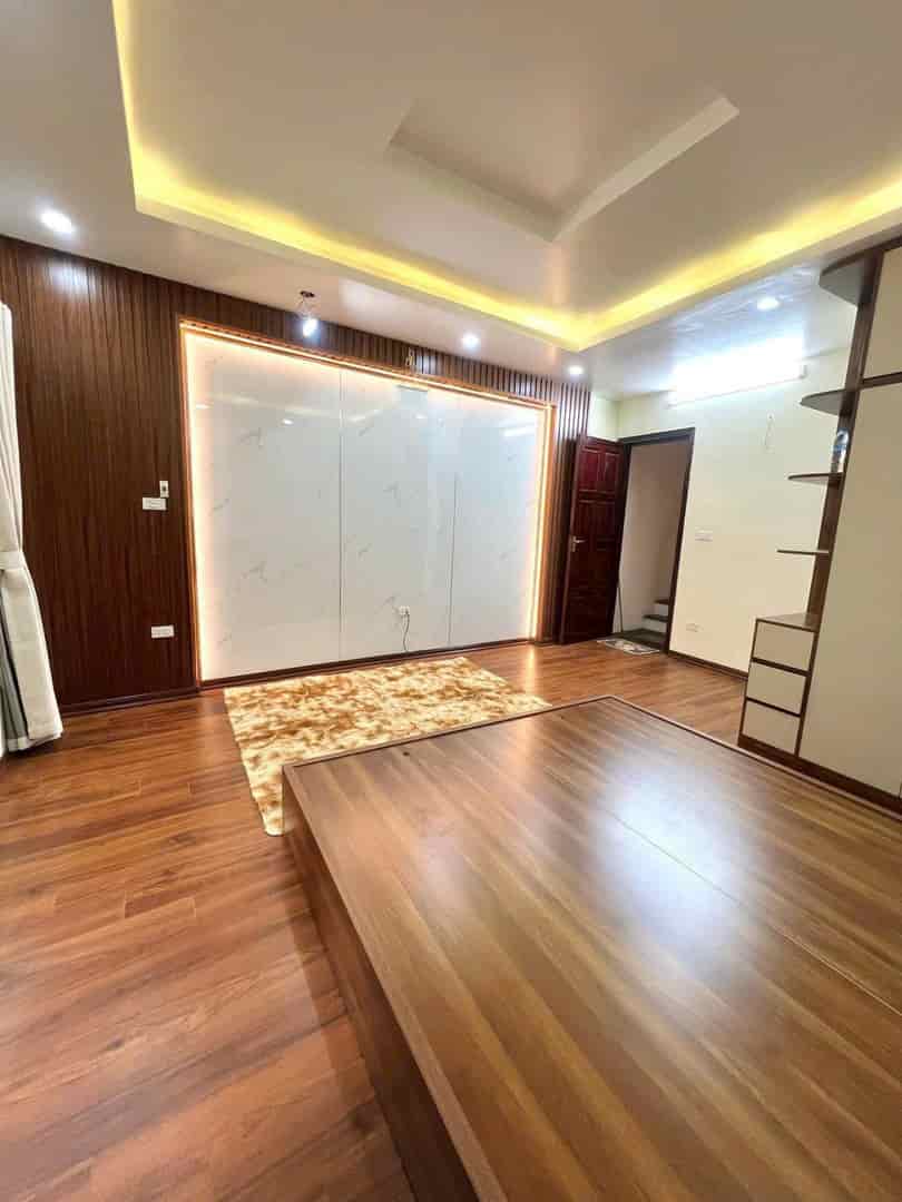 Bán nhà Lê Trọng Tấn, 35m2, 5 tầng, nhà sát cây xăng Lê Trọng Tấn Hà Đông