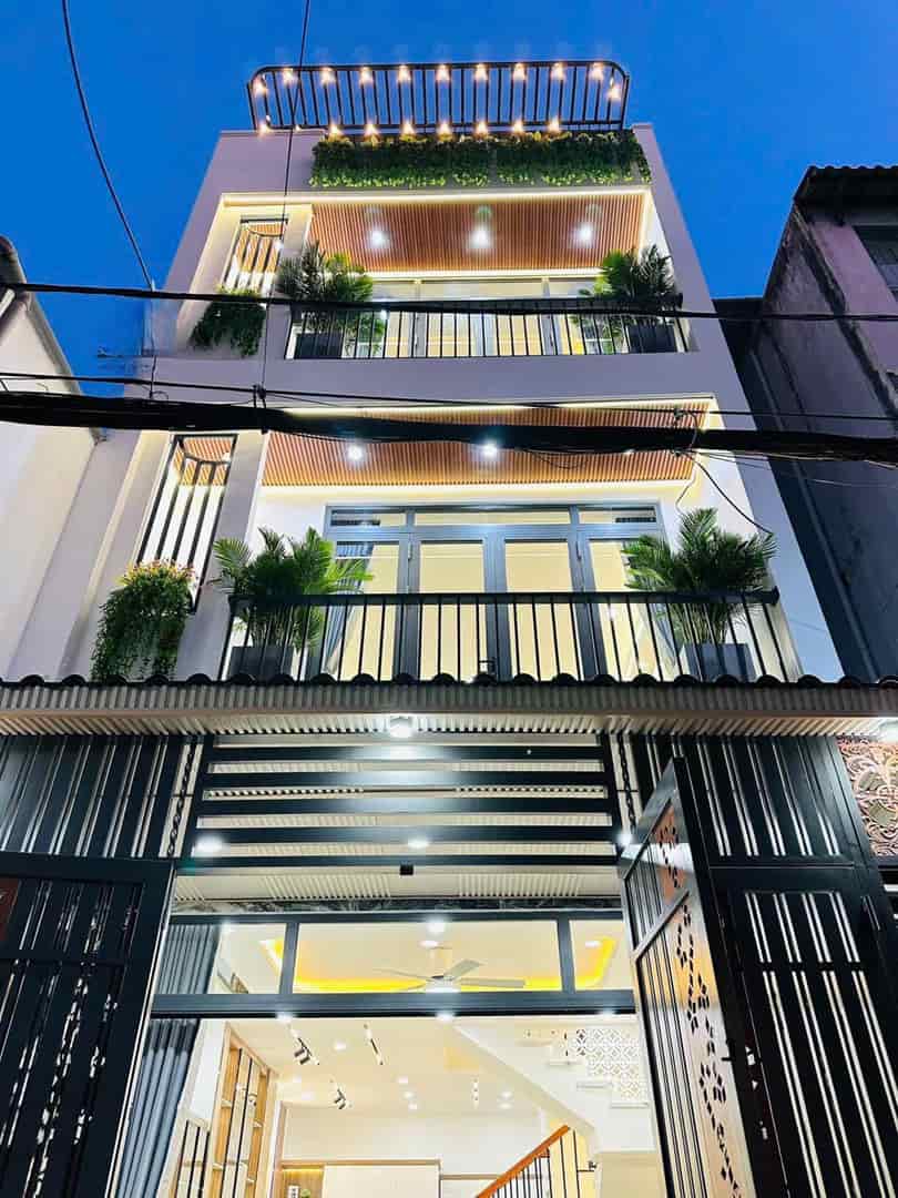 Nhà hẻm 6m Nguyễn Đình Chiểu P.5 Q3 67.5m2, giá 3tỷ250, gần công viên Tao Đàn sổ hồng riêng