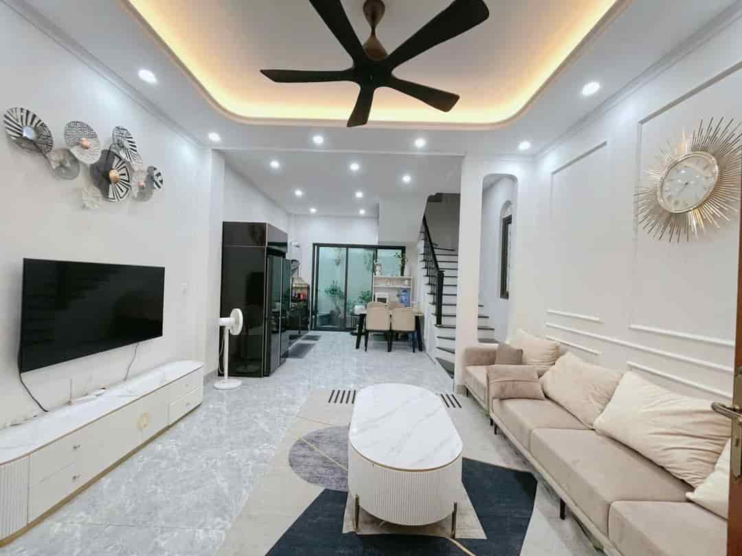 (Hàng F0) Bán nhà Liền kề Cổng đồng La Khê, 50m2, 4 tầng, giá 12,x tỷ, dân xây chắc chắn
về ở ngay