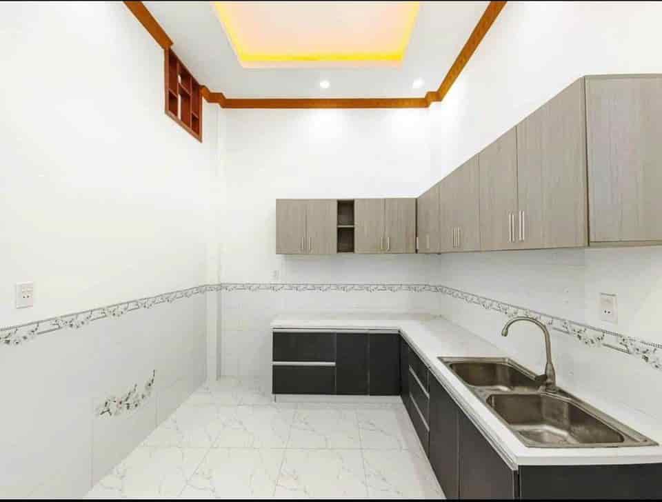 Bán nhà đường Nguyễn Khoái, phường 2, quận 4, 42m2, 1tỷ860triệu, SHR