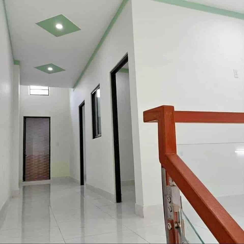 Bán nhà đường Nguyễn Văn Quá, phường Đông Hưng Thuận, quận 12, 64m2, 1 tỷ 950 triệu, SHR