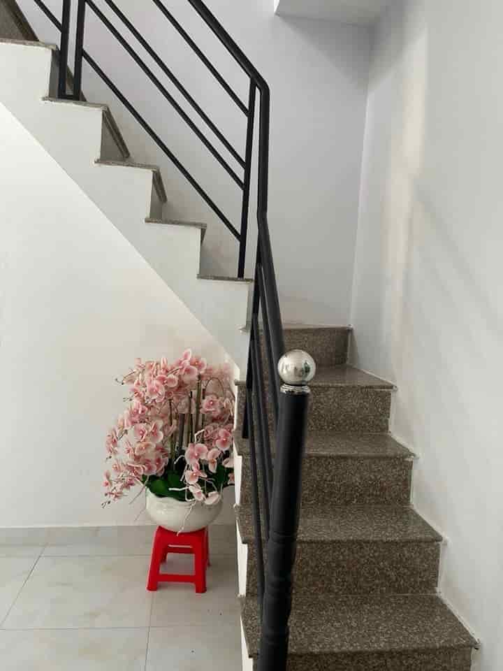 Bán nhà đường Trịnh Hoài Đức, phường 13, quận 5, TP.HCM, 60m2, 1 tỷ 500 triệu, SHR