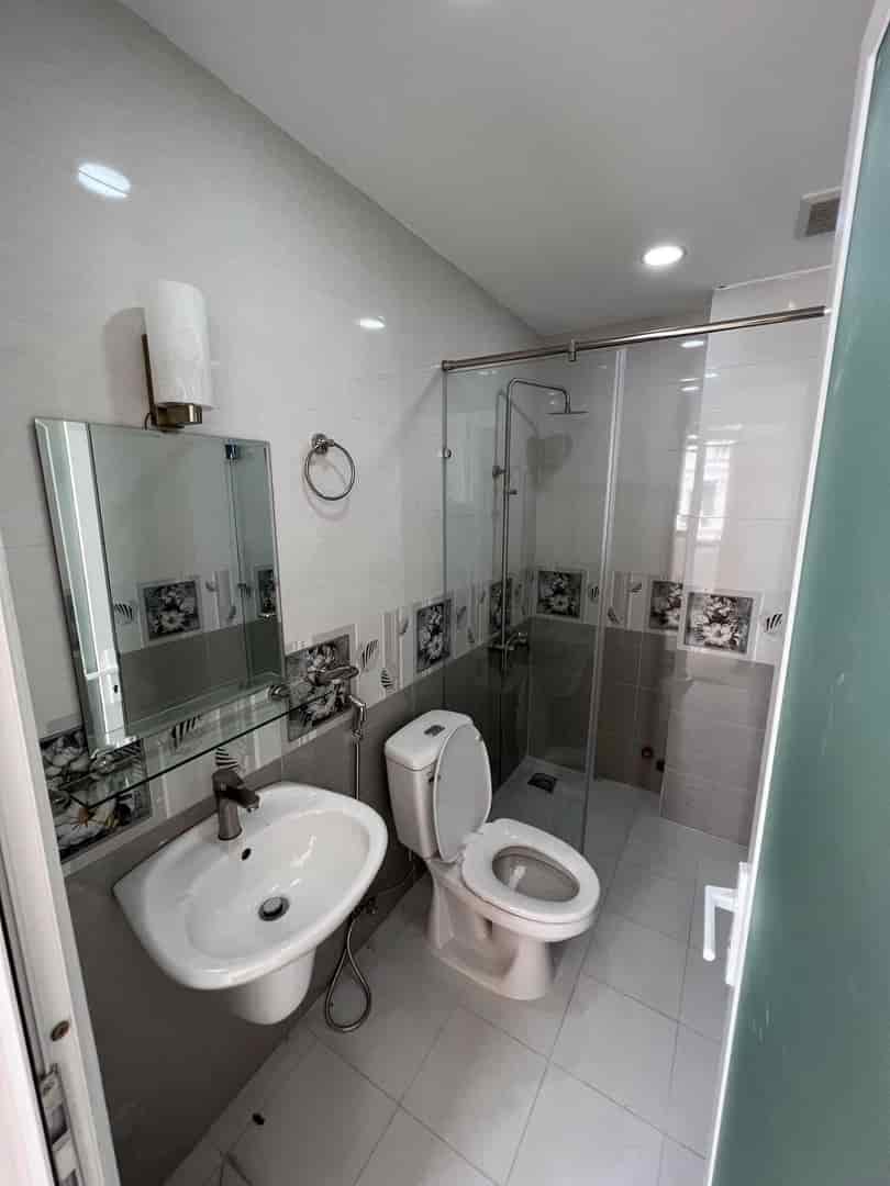 Bán nhà đường Trần Văn Đang, phường 11, quận 3, Hồ Chí Minh, 60m2/ 1 tỷ 700 triệu, SHR