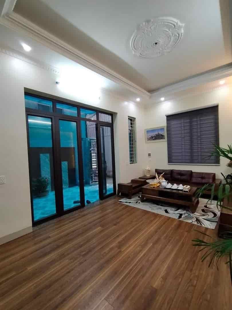 Bán nhà đường nguyễn trãi, phường 3, quận 5, hồ chí minh, 60m2/ 1 tỷ 560 triệu, shr,