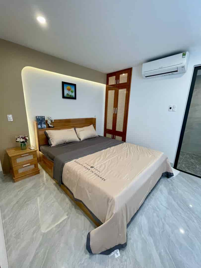 PHAN THANH NHÀ 2 TẦNG ĐẸP NHƯ VILLA, DIỆN TÍCH GẦN 70M2 NGANG 5*14