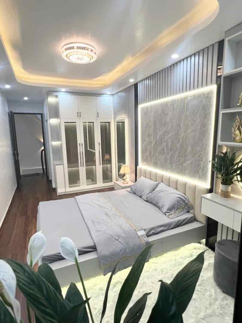 Khâm Thiên dưới 6 tỷ, diện tích 30m2, 4 tầng, mặt tiền 32m2, giá 5,98 tỷ Đống Đa