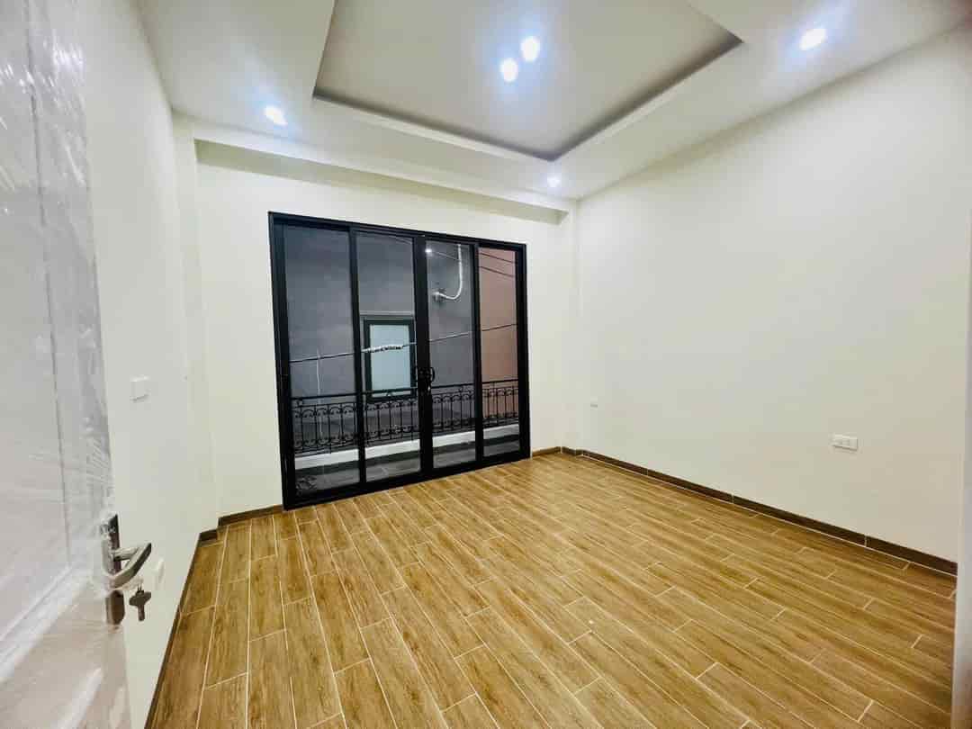 Bán nhà Thái Hà, Q. Đống Đa 40m2 x 4T, MT 4M, giá chỉ 13.3 tỷ.