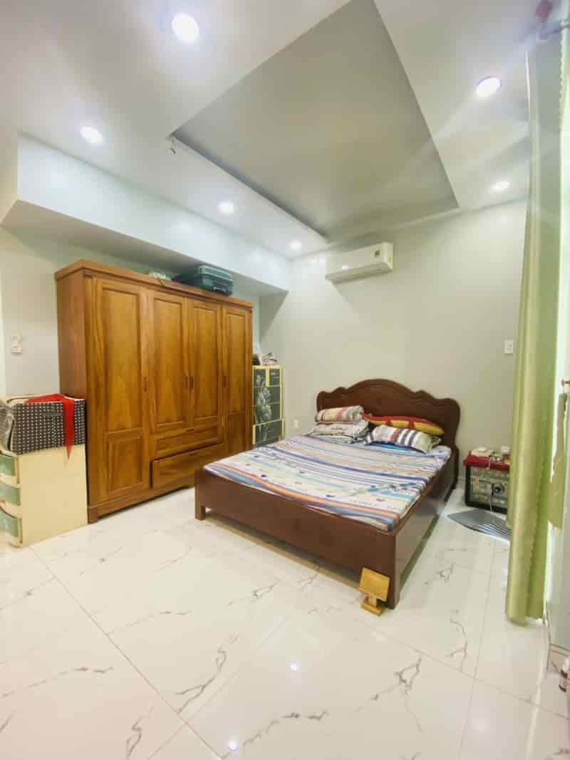 Bán nhà Ấp Đông lân, Bà Điểm, Hóc Môn, 113m2, giá 7 tỷ 8 TL.