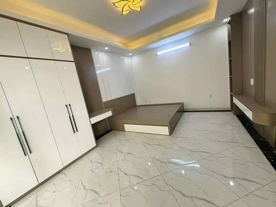 Nhà kđt Văn Phú 40m2, 7 tầng, giá 11 tỷ, vỉa hè, kinh doanh, ô tô tránh, tiện ích