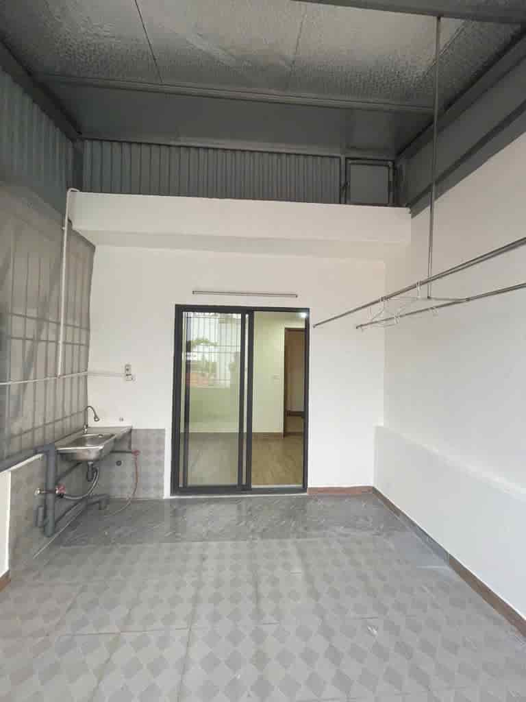 Bán nhà Ngọc Thụy, 35m², 5 Tầng, Ô Tô Đỗ Cửa, chính chủ cần bán nhà mới xây tại khu vực đẹp nhất Ngọc