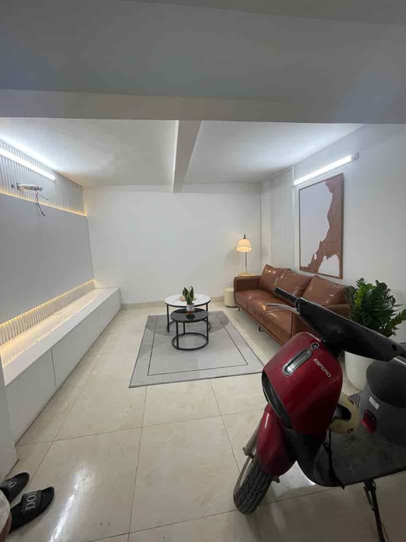 Phan Phù Tiên Cát Linh 4.55 tỷ Đống Đa, diện tích 30m2 nhà đẹp, full nội thất view svđ Hàng Đẫy, ngõ thông