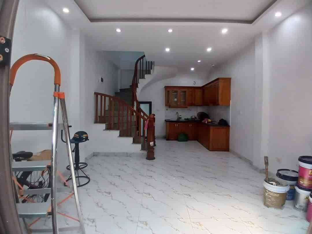 Bán nhà Trinh Lương giá 4.5 tỷ, diện tích 30.2m2, 4 tầng, mặt tiền 4.15m