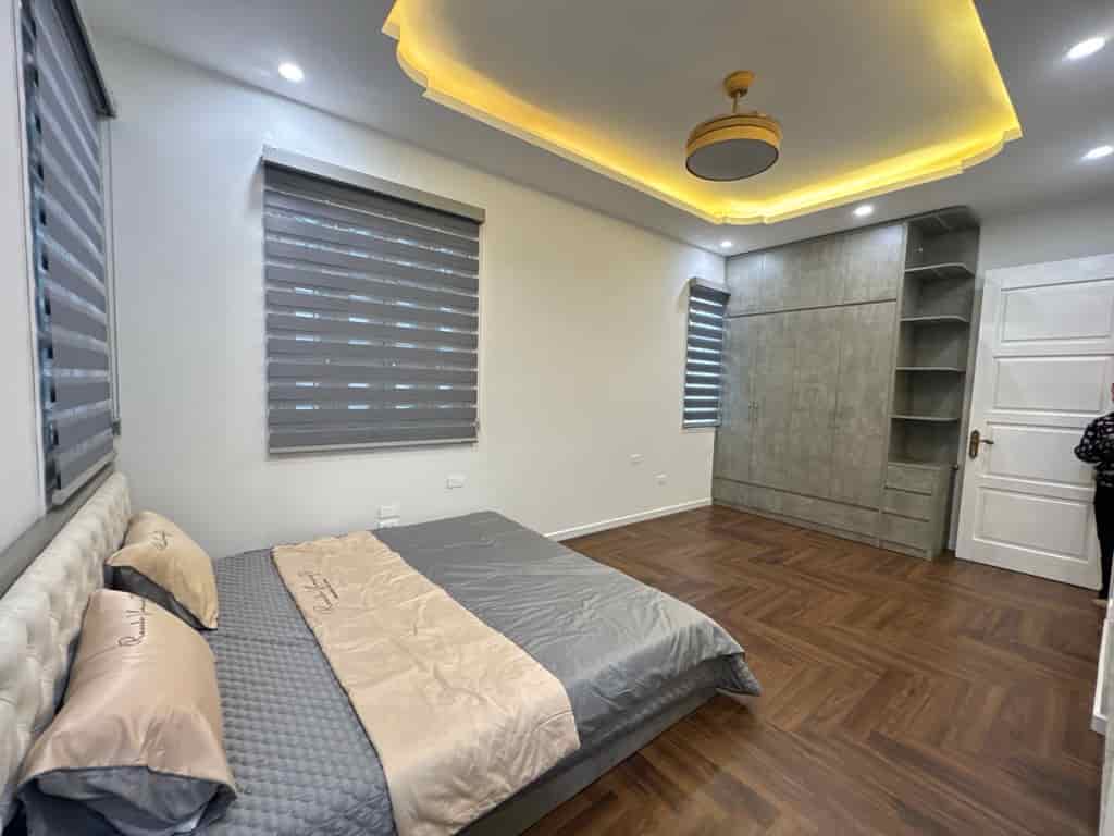 Bán nhà Hồng Tiến, Long Biên, 69m2 5 tầng, 10.8 tỷ. Full nội thất, lô góc